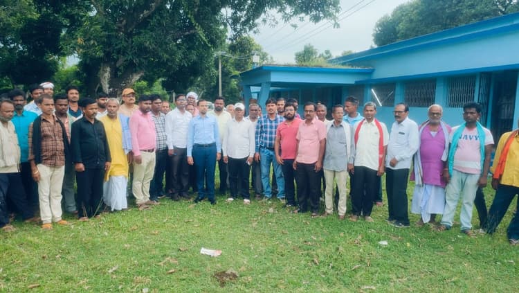 किसानों ने समस्याओं से कराया अवगत