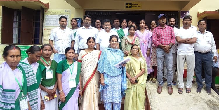 Bokaro News : डीडीसी ने कुरा पंचायत का किया निरीक्षण