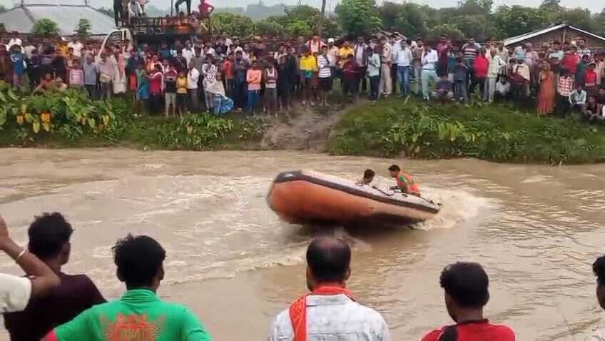 एमबीसी नहर में युवक डुबा, नहीं मिला शव