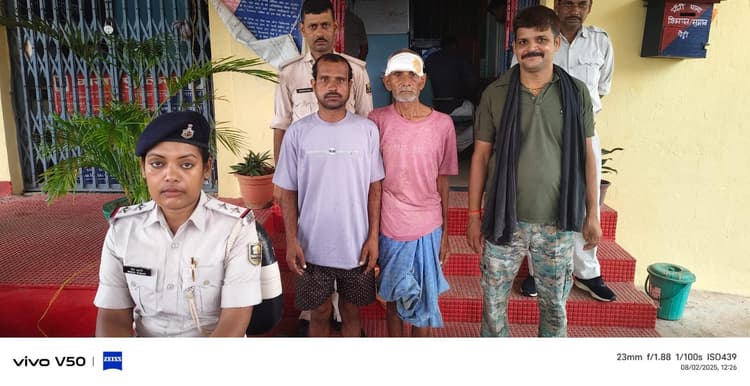 दो पक्षों में मारपीट, चार गिरफ्तार