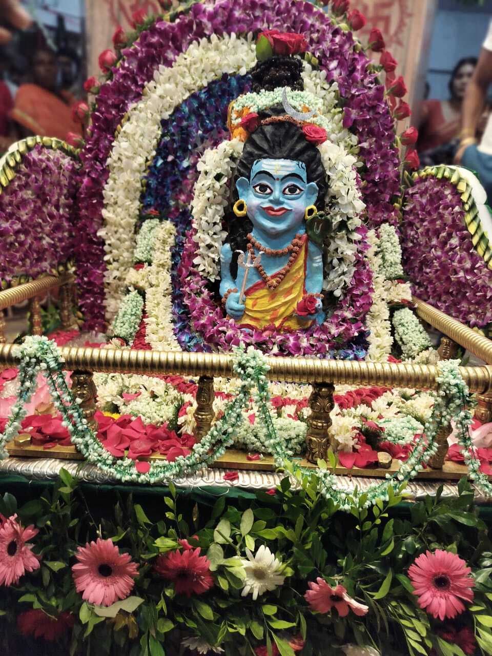 Ranchi News : कांवड़िए बच्चों ने किया महाकाल का जलाभिषेक, शहर में गूंजे शिव भजन