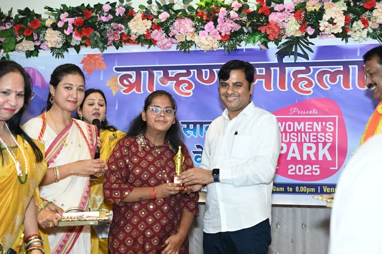 Jharsuguda News: सावन मेला अपनी संस्कृति और परंपरा को बचाये रखने की पहल : विधायक