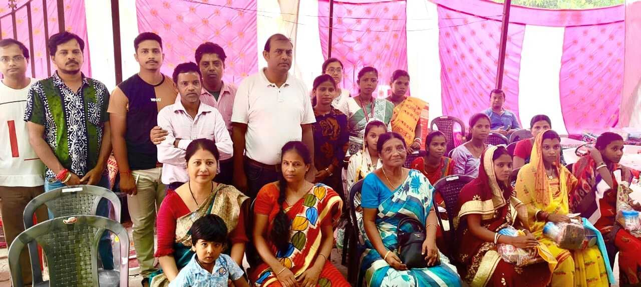 East Singhbhum News : 20 गर्भवतियों की हुई जांच पोषण सामग्री बांटी गयी