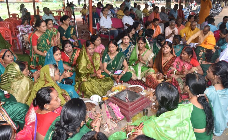 Bokaro News : योग प्रशिक्षण सेवा केंद्र चास का 21वां वार्षिक महोत्सव मना