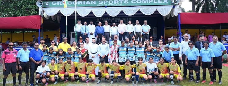 Bokaro News : एमजीएम स्कूल में सीबीएसइ इस्ट जोन बालिका फुटबॉल टूर्नामेंट शुरू