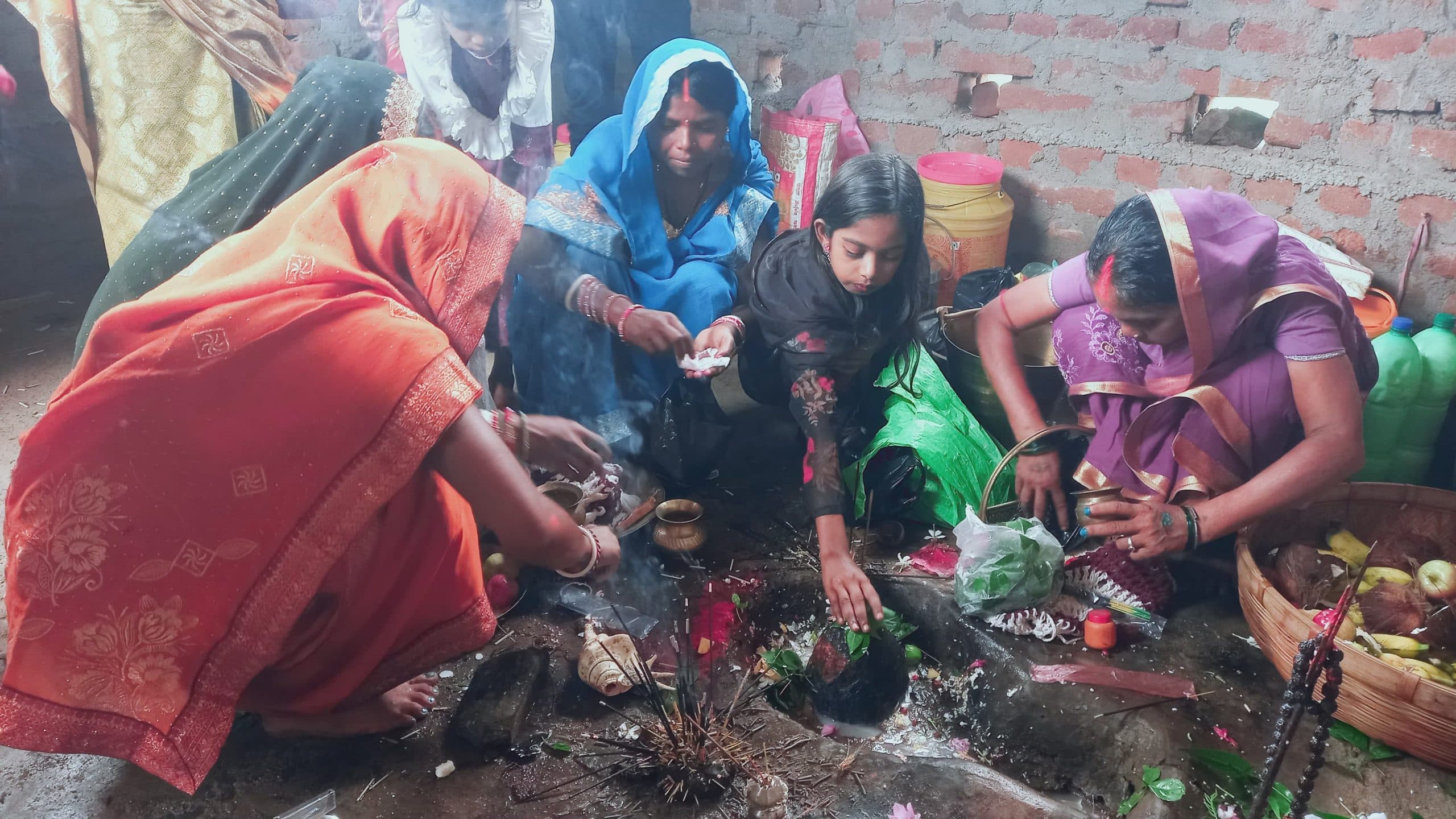 रायडीह में धूमधाम से हुई दुबे बाबा की पूजा