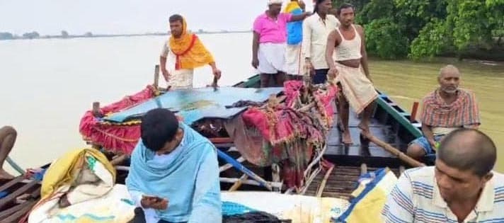 जलस्तर में लगातार वृद्धि से बाढ़ का खतरा