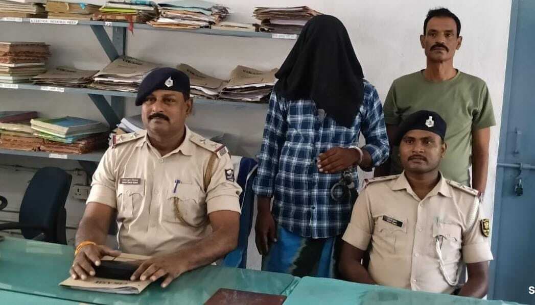 पप्पू शर्मा हत्या कांड में फ़रार आरोपित गिरफ्तार