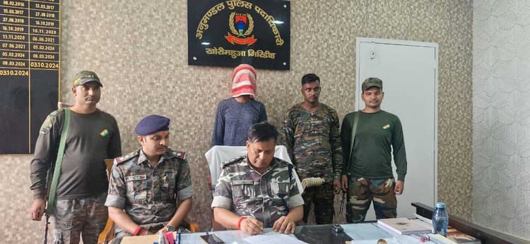 Giridih News :पेट्रोल पंप लूटकांड का फरार आरोपी पांच साल बाद गिरफ्तार