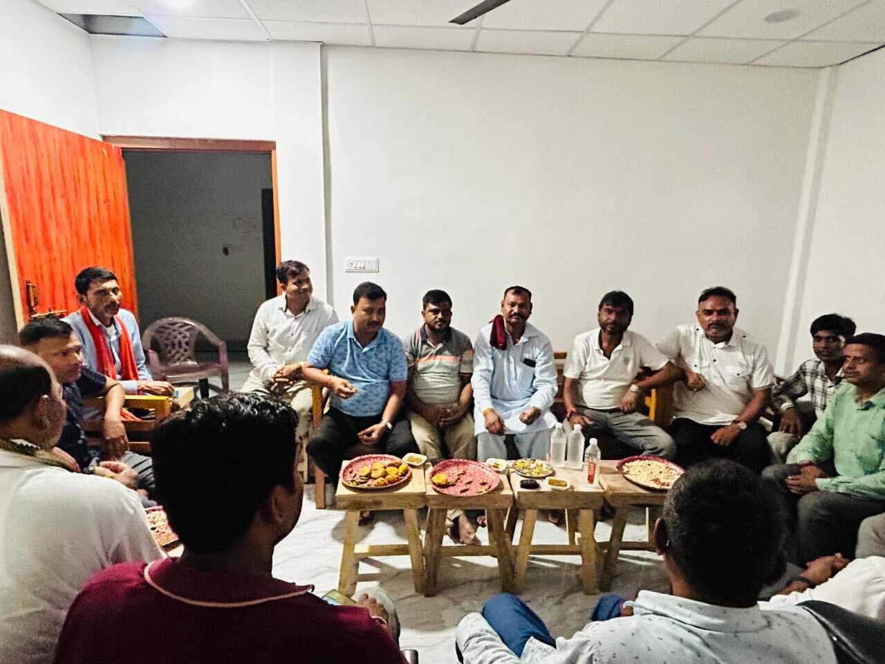 तेली उत्थान समिति की बैठक में सहयोग और पारदर्शिता पर दिया गया बल