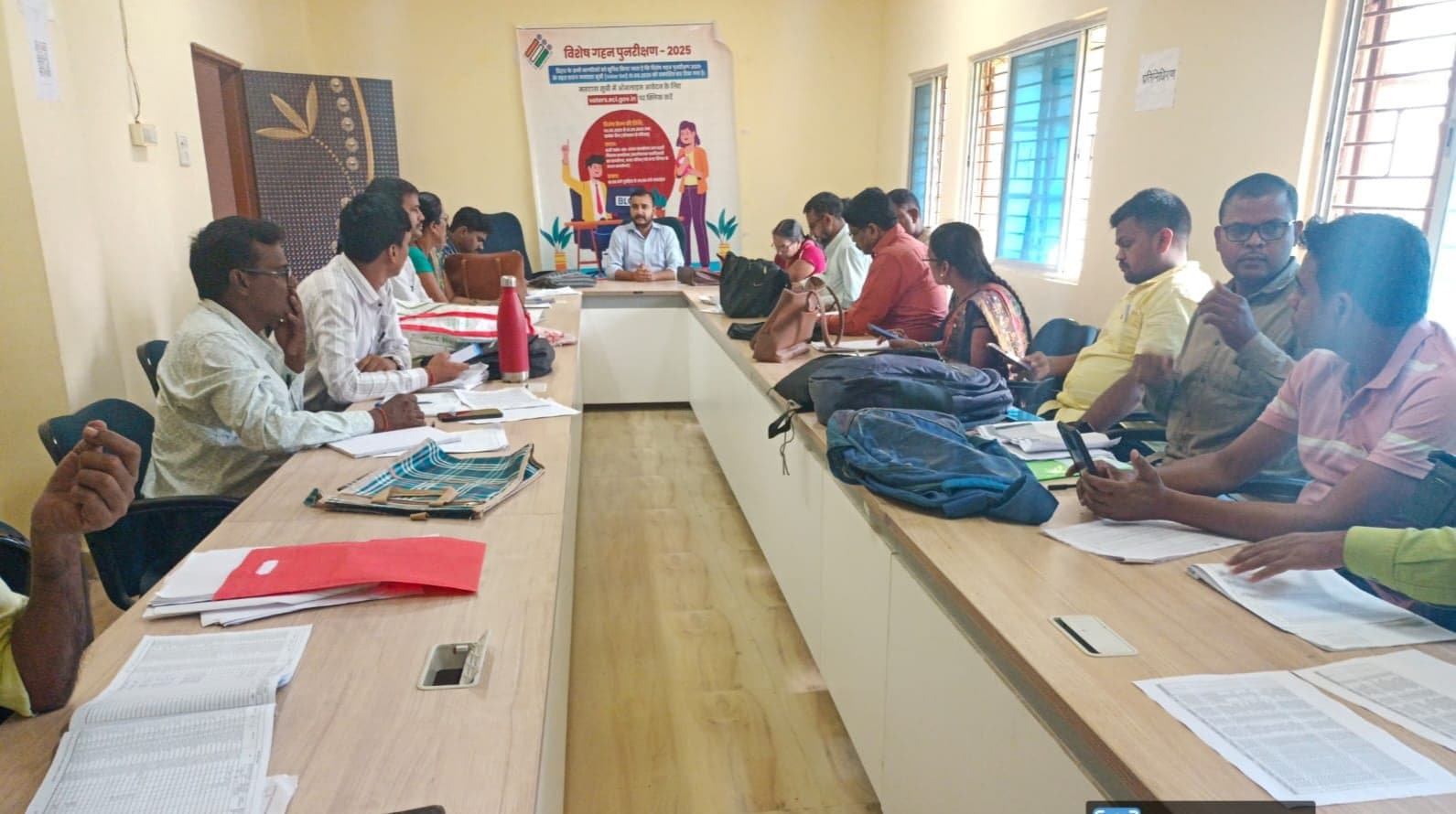 मतदाताओं का दस्तावेज पोर्टल पर अपलोड करने का निर्देश