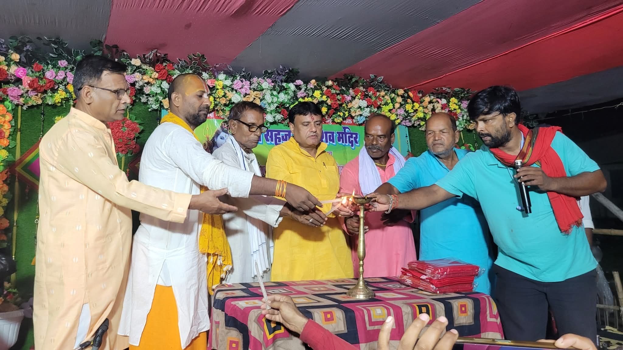 सच्चे और पवित्र मन से भक्ति करने पर खुश होते हैं ईश्वर