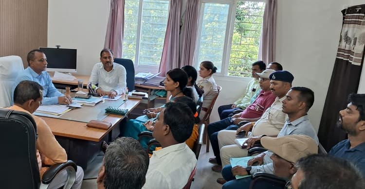 स्वतंत्रता दिवस की तैयारी को लेकर एसडीओ ने की बैठक, कार्यक्रम की बनी रूपरेखा