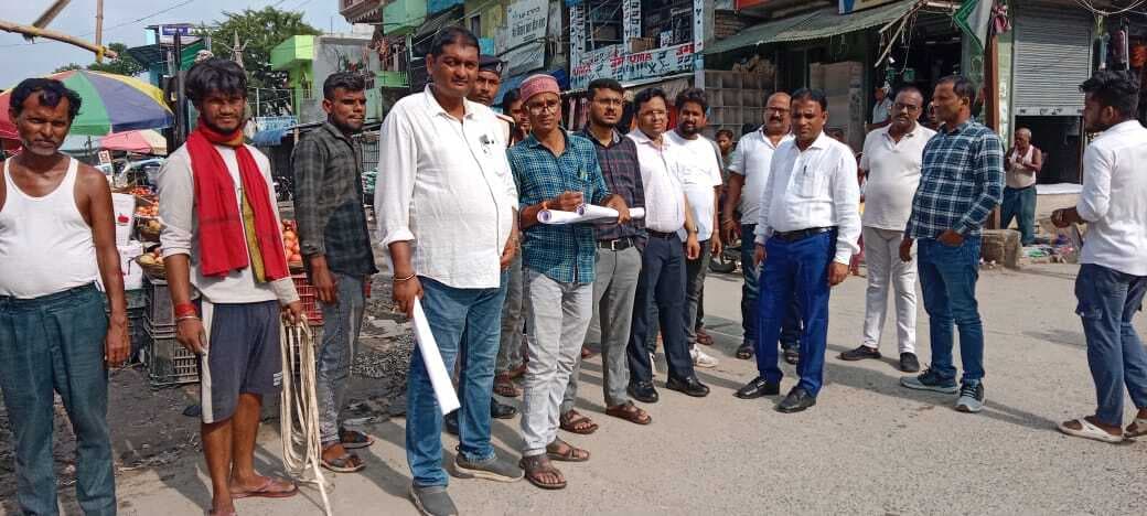उदाकिशुनगंज मुख्य बाजार में नाला निर्माण को लेकर नगरवासियों की जगी आस
