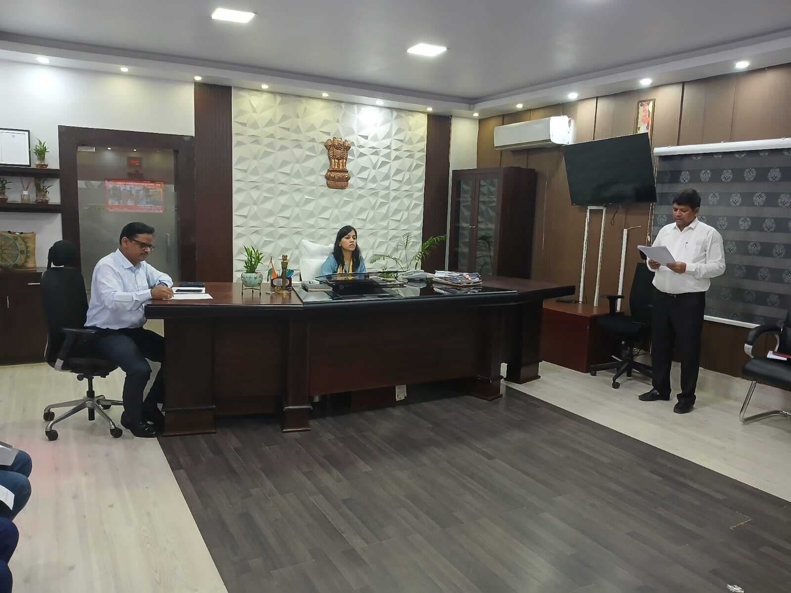 दिव्यांग मतदाताओं को मिलेगी विशेष सुविधा, जिले के सभी 2692 बूथ होंगे भूतल पर