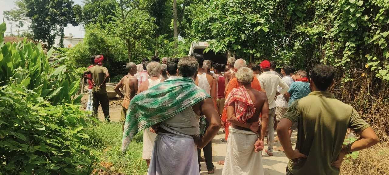 शव गांव पहुंचते ही मचा कोहराम