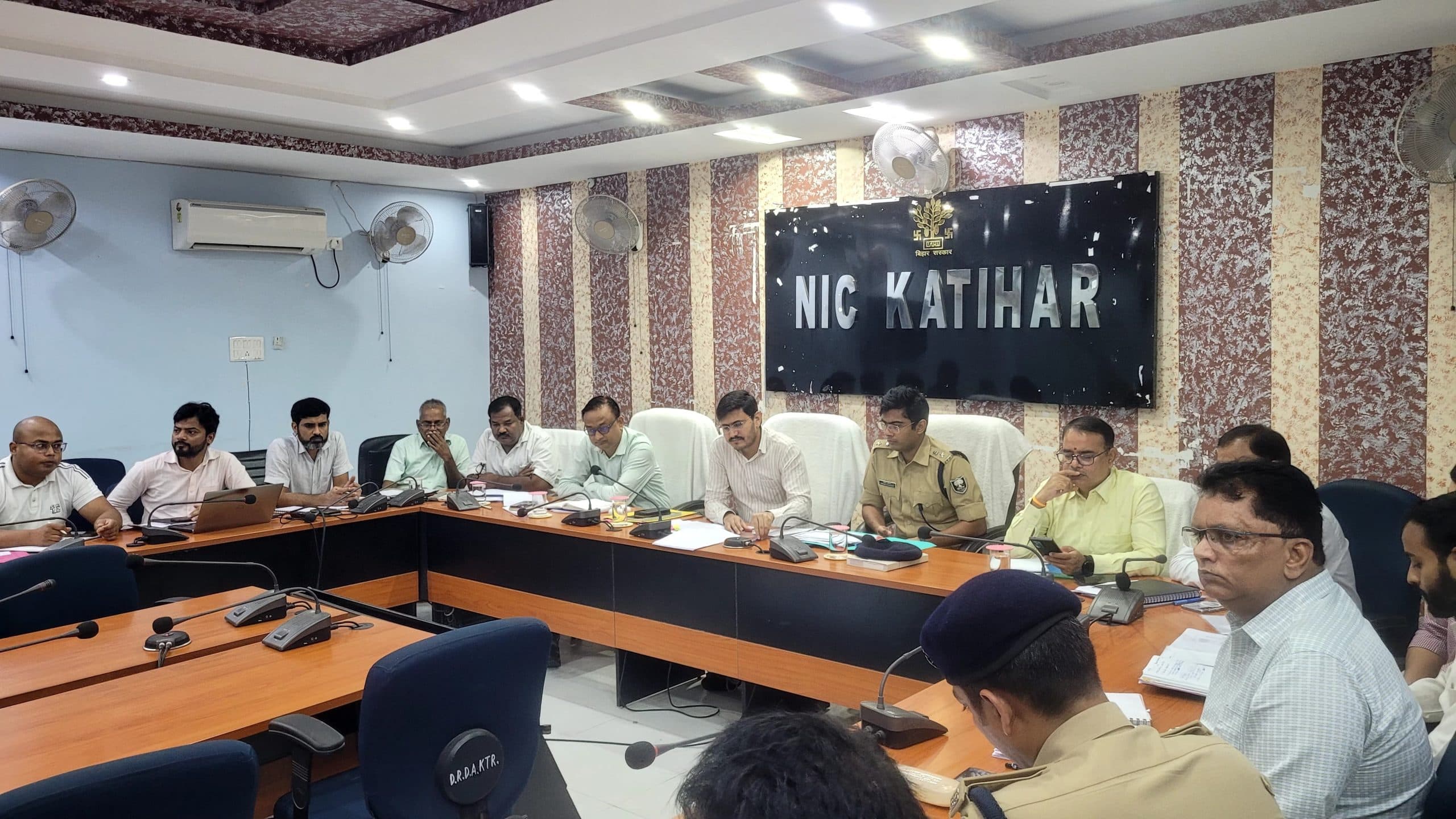 विधानसभा चुनाव को लेकर मुख्य सचिव से प्राप्त निर्देशो का अनुपालन शीघ्र सुनिश्चित करें: आयुक्त