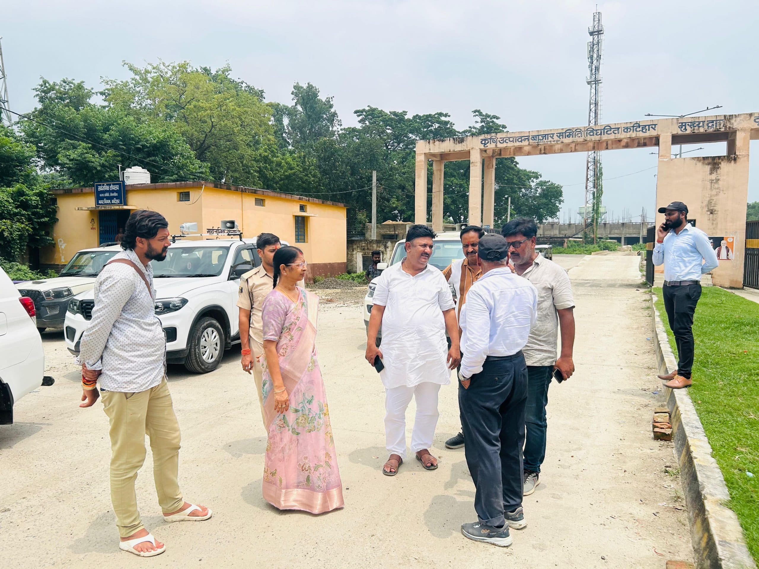 कावंरियों के लिए शहर में प्रवेश करने वाली सड़कें होंगी चकाचक: मेयर