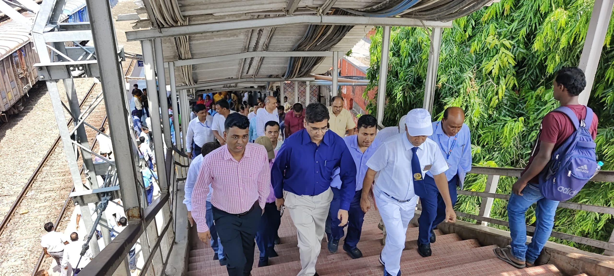 यात्रियों की सुविधा, सुरक्षा व संतोषजनक अनुभव ही रेलवे की प्राथमिकता: डीआरएम