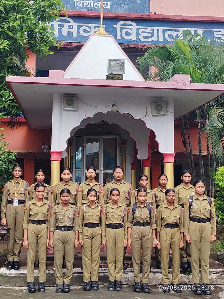 एनसीसी कैडेट्स प्रशिक्षण के लिए रवाना