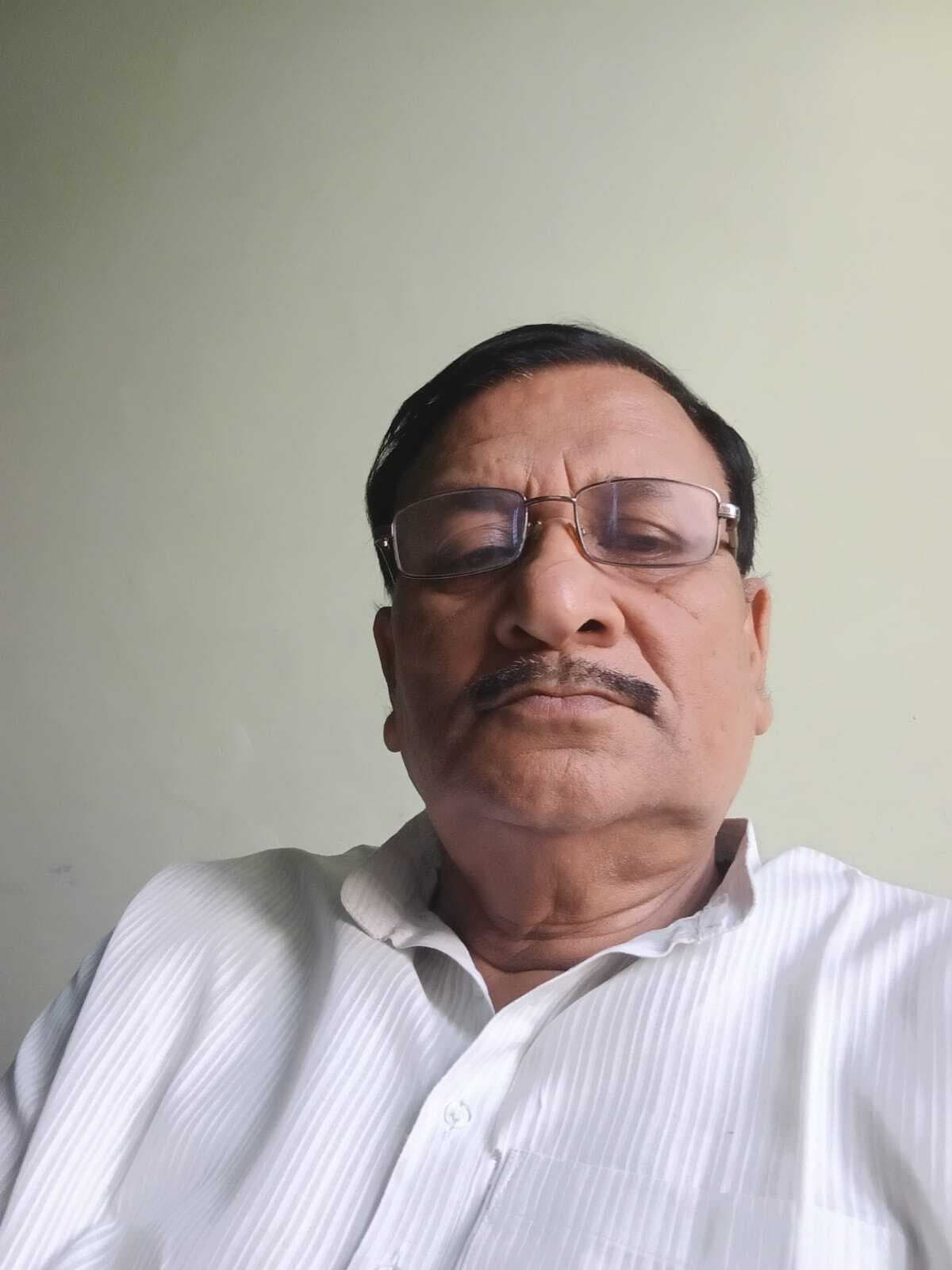 विश्विद्यालय व महाविद्यालय कर्मचारी महासंघ ने की बकाये वेतन भुगतान की मांग