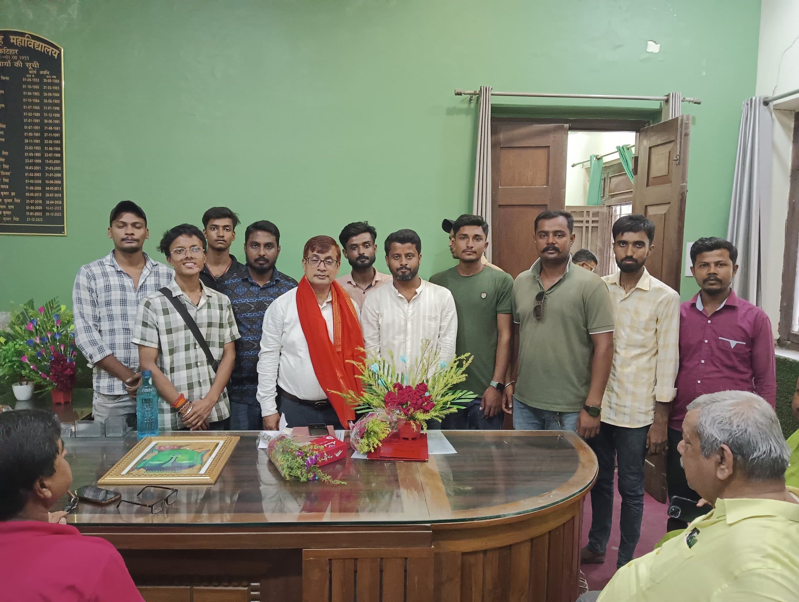 अभाविप ने डीएस कॉलेज के नये प्राचार्य से की शिष्टाचार मुलाकात