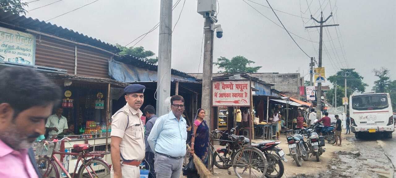 नपं के चिह्नित चौक-चौराहे पर लगे सीसीटीवी कैमरे
