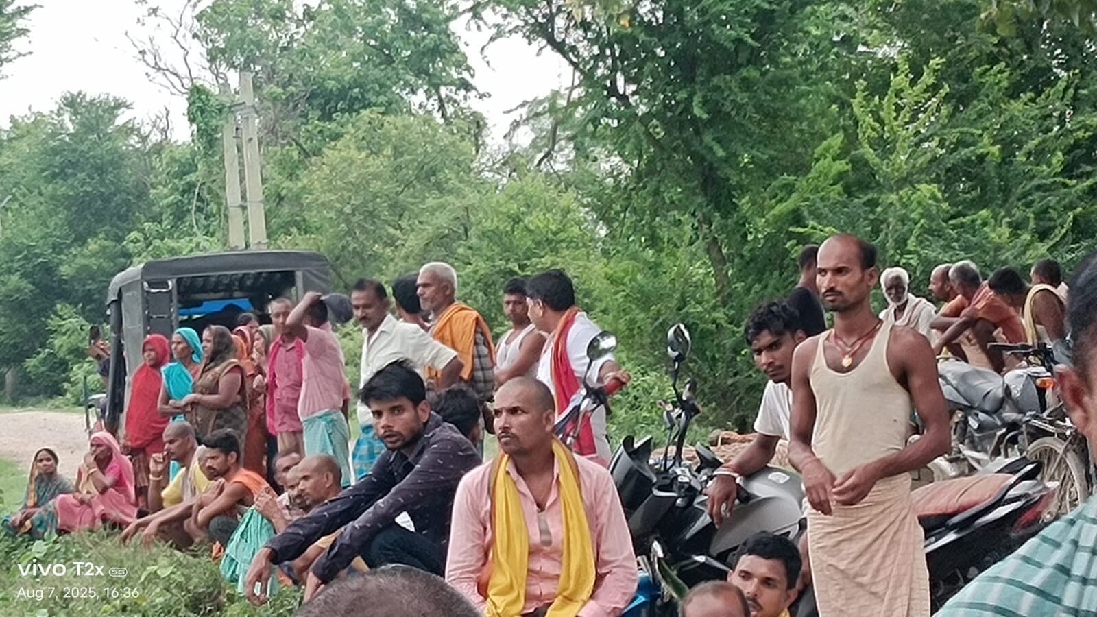 गंगा की तेज बहाव में पशुपालक लापता, एसडीआरएफ कर रही तलाश