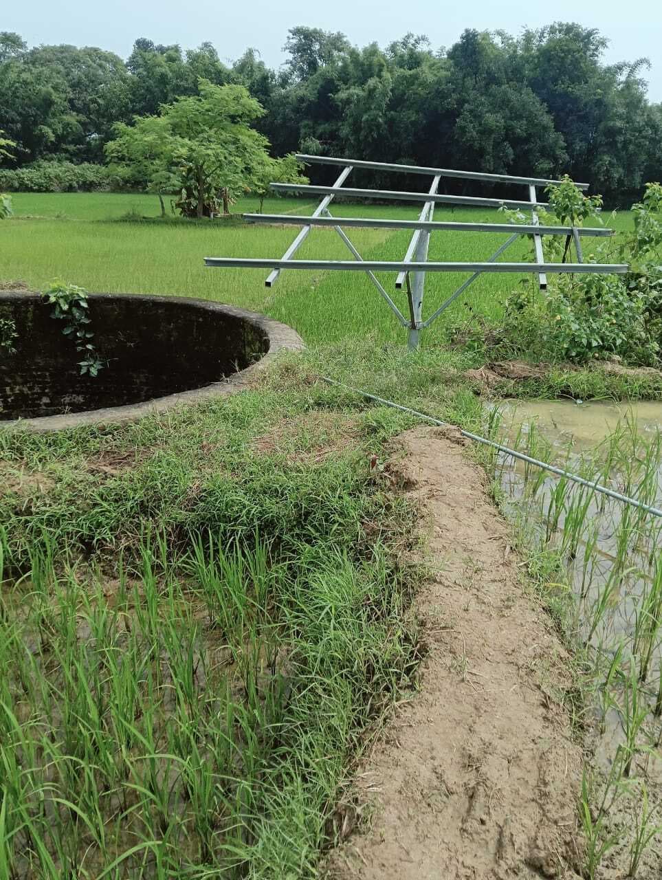 Giridih News :खेत में लगे छह सोलर प्लेट चुरा ले गये चोर