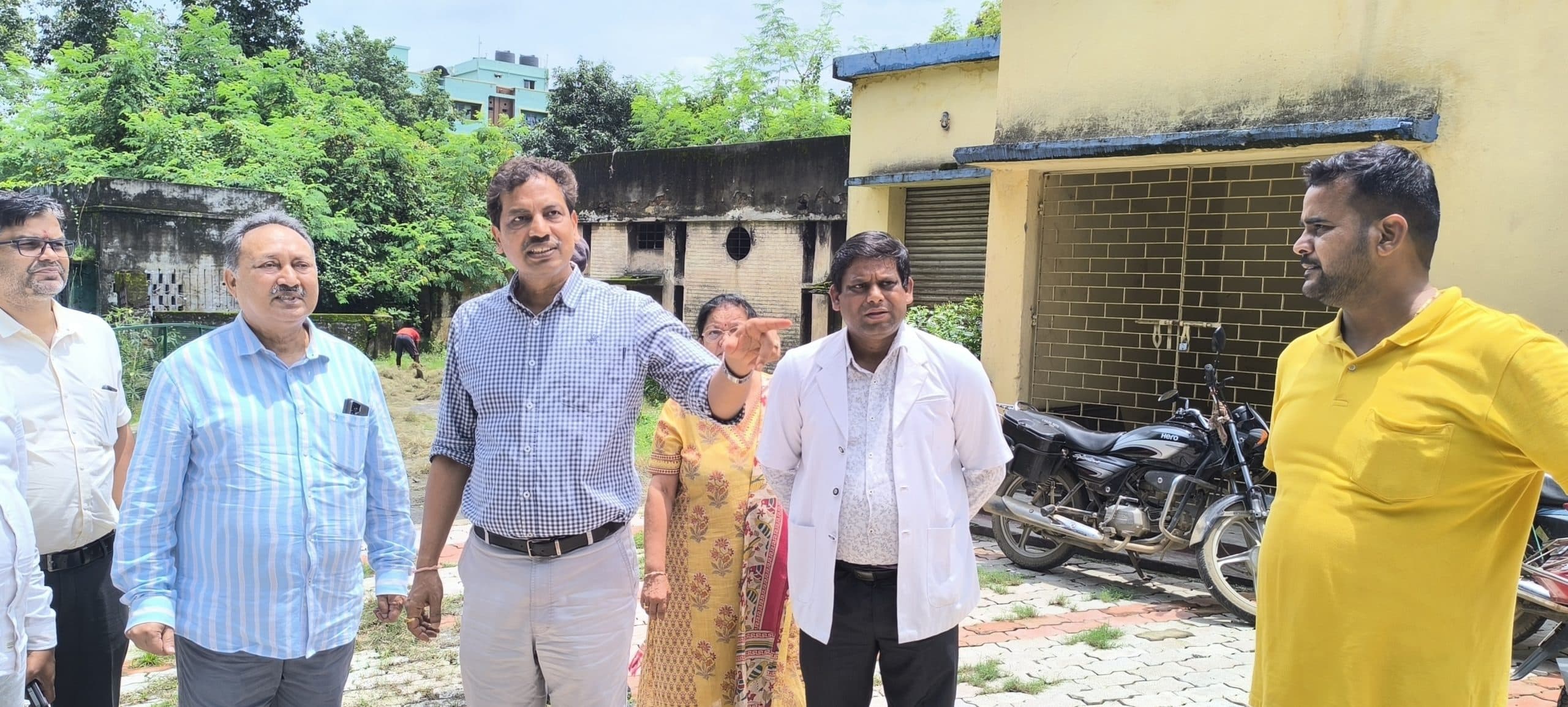 Giridih News :कार्य में लापरवाही बर्दाश्त नहीं करेंगे : अजय कुमार