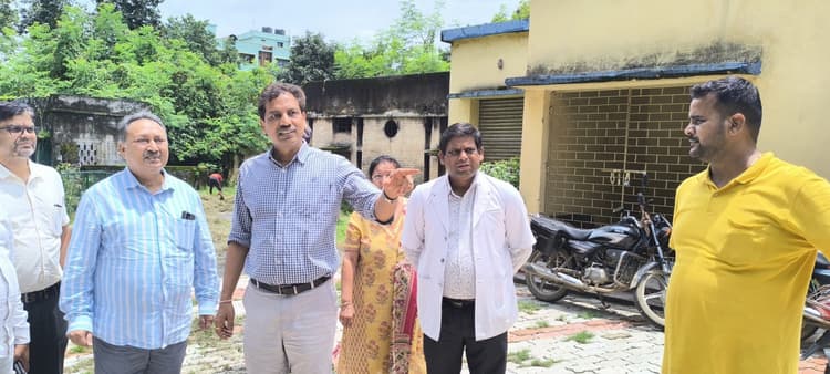 Giridih News :कार्य में लापरवाही बर्दाश्त नहीं करेंगे : अजय कुमार
