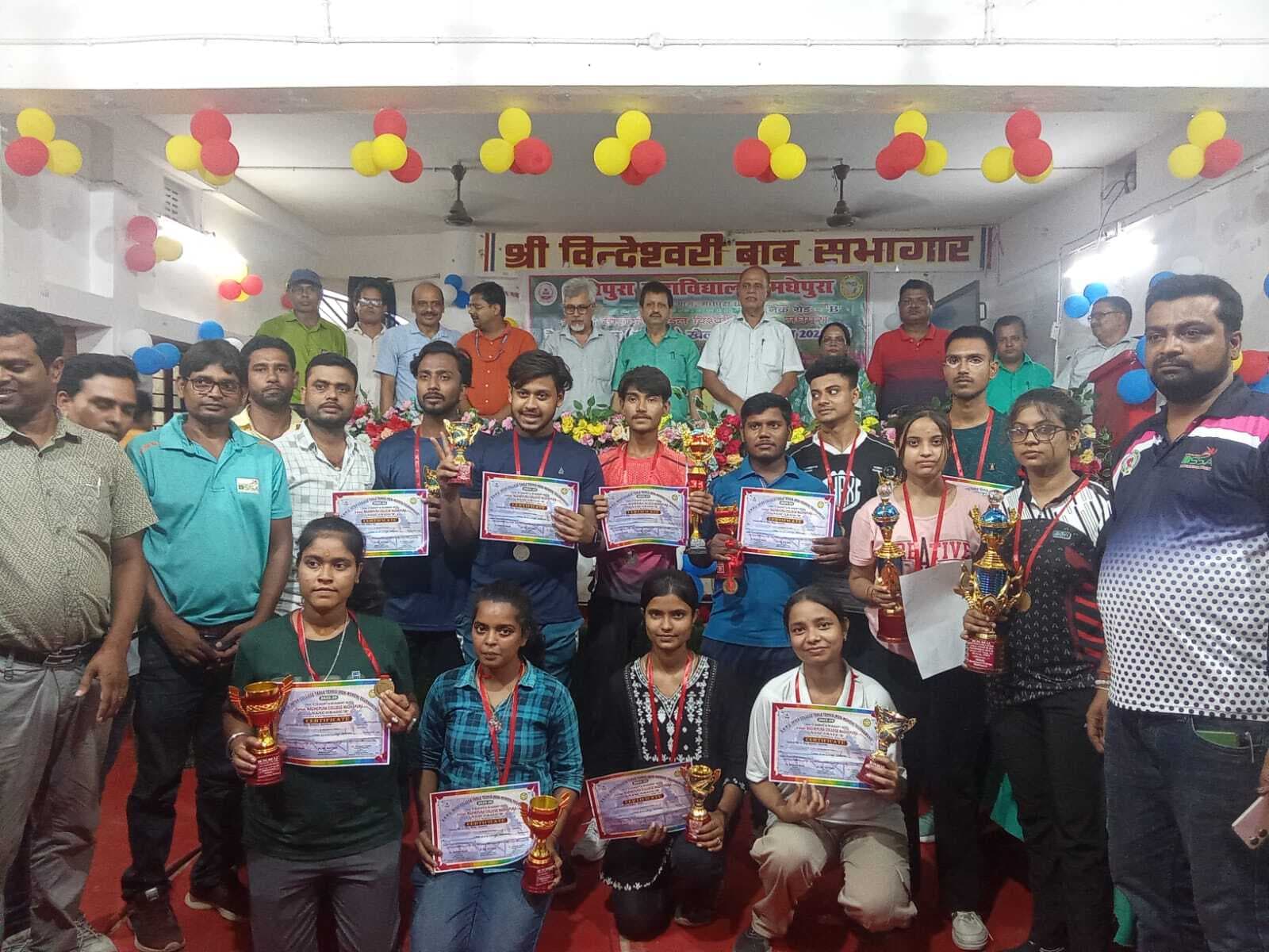 खेल से छात्र-छात्राओं में होता है शारीरिक व मानसिक विकास- निदेशक