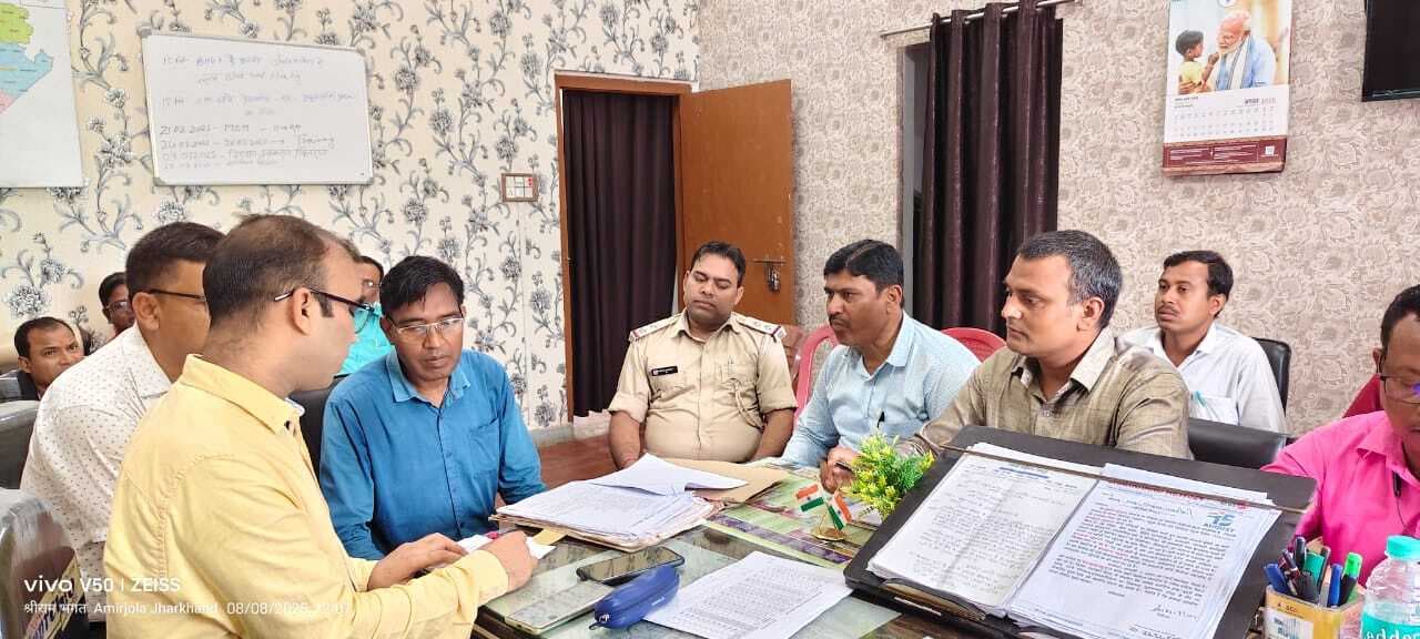 स्वतंत्रता दिवस के आयोजन को लेकर तैयारी की समीक्षा