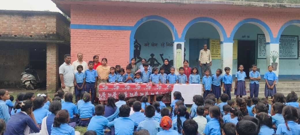 विद्यालय में मनाया गया रक्षा बंधन उत्सव