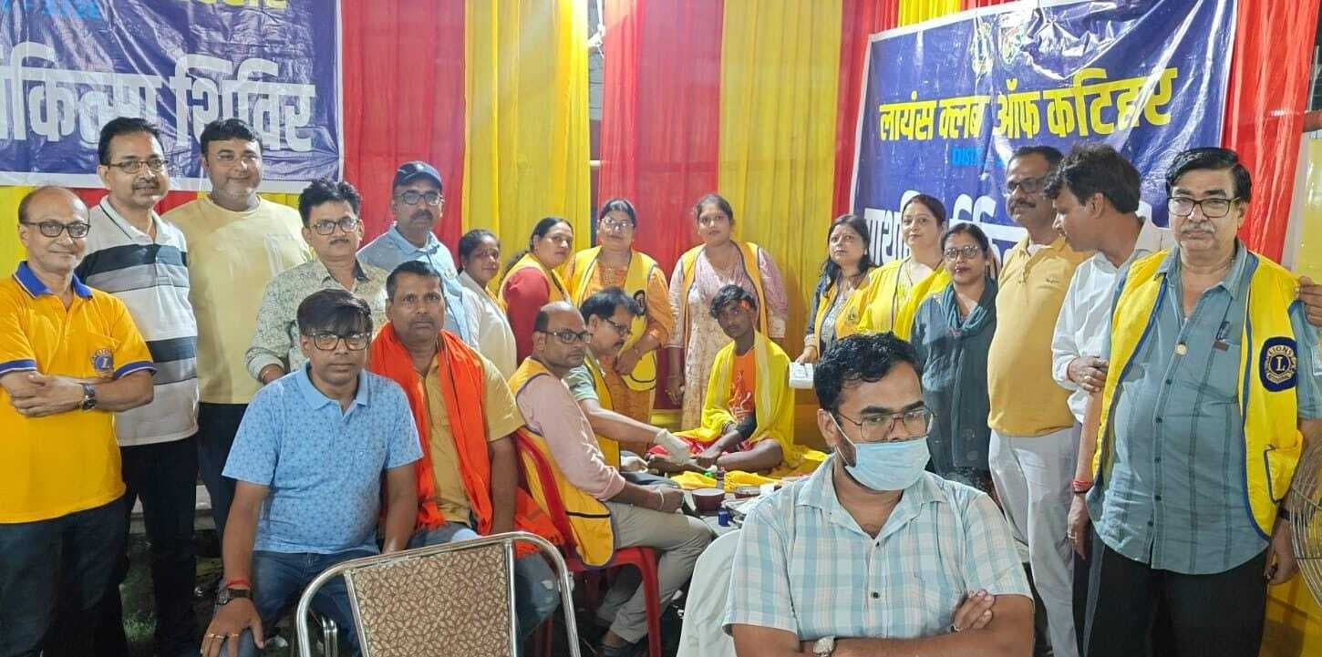 लायंस क्लब ने दुर्गास्थान में लगाया चिकित्सा शिविर