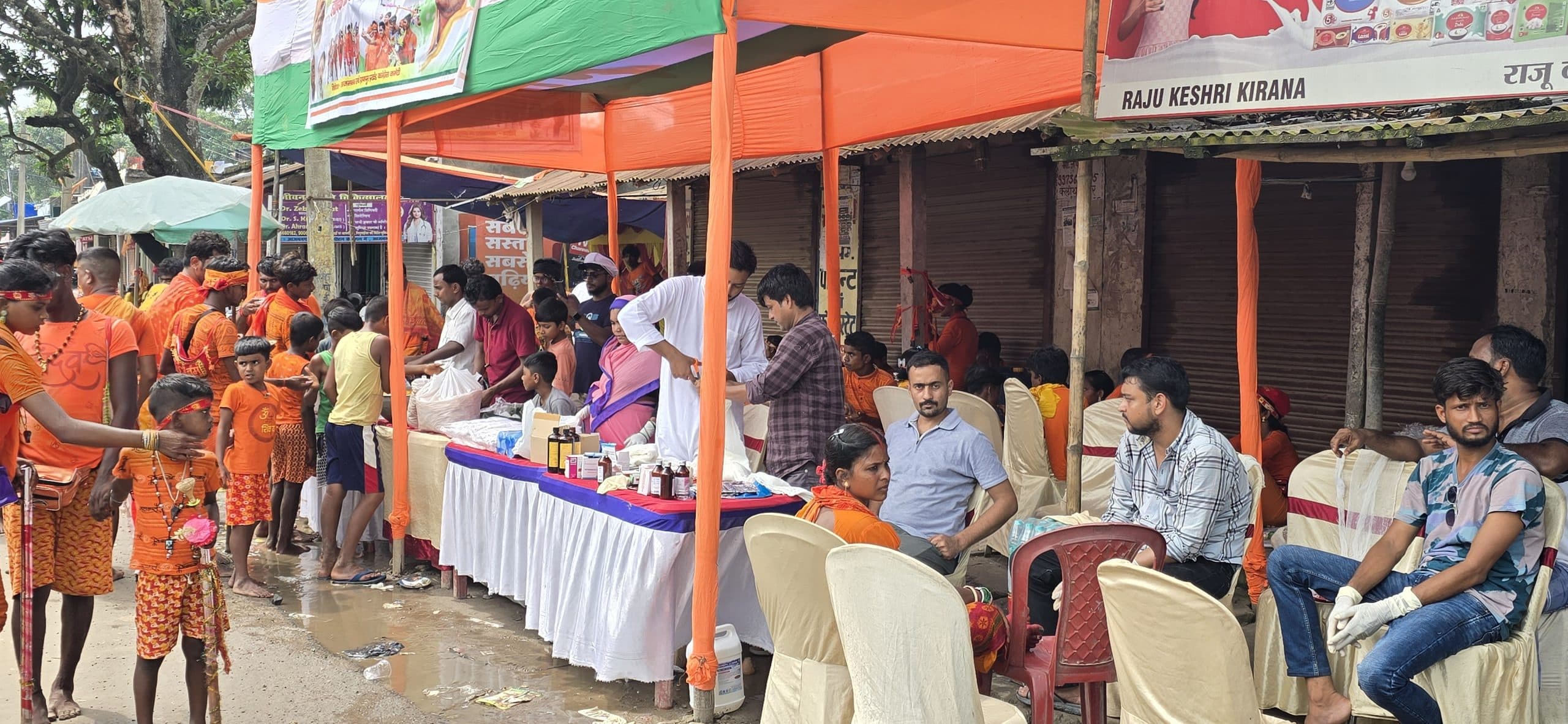 कांवरियों सेवा में मेडिकल सुविधा सहित भंडारा का आयोजन