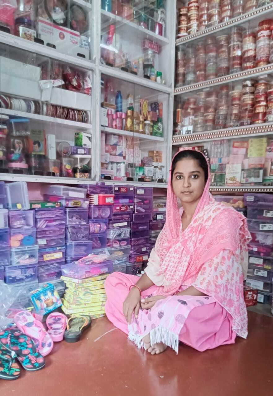 मुर्शीदा खातून की मेहनत ने बदली तकदीर, बनीं आत्मनिर्भरता की पहचान