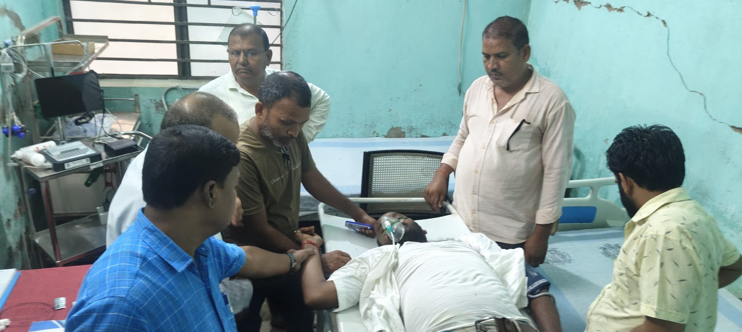 बीएलओ की बिगड़ी तबियत, पीएमसीएच रेफर