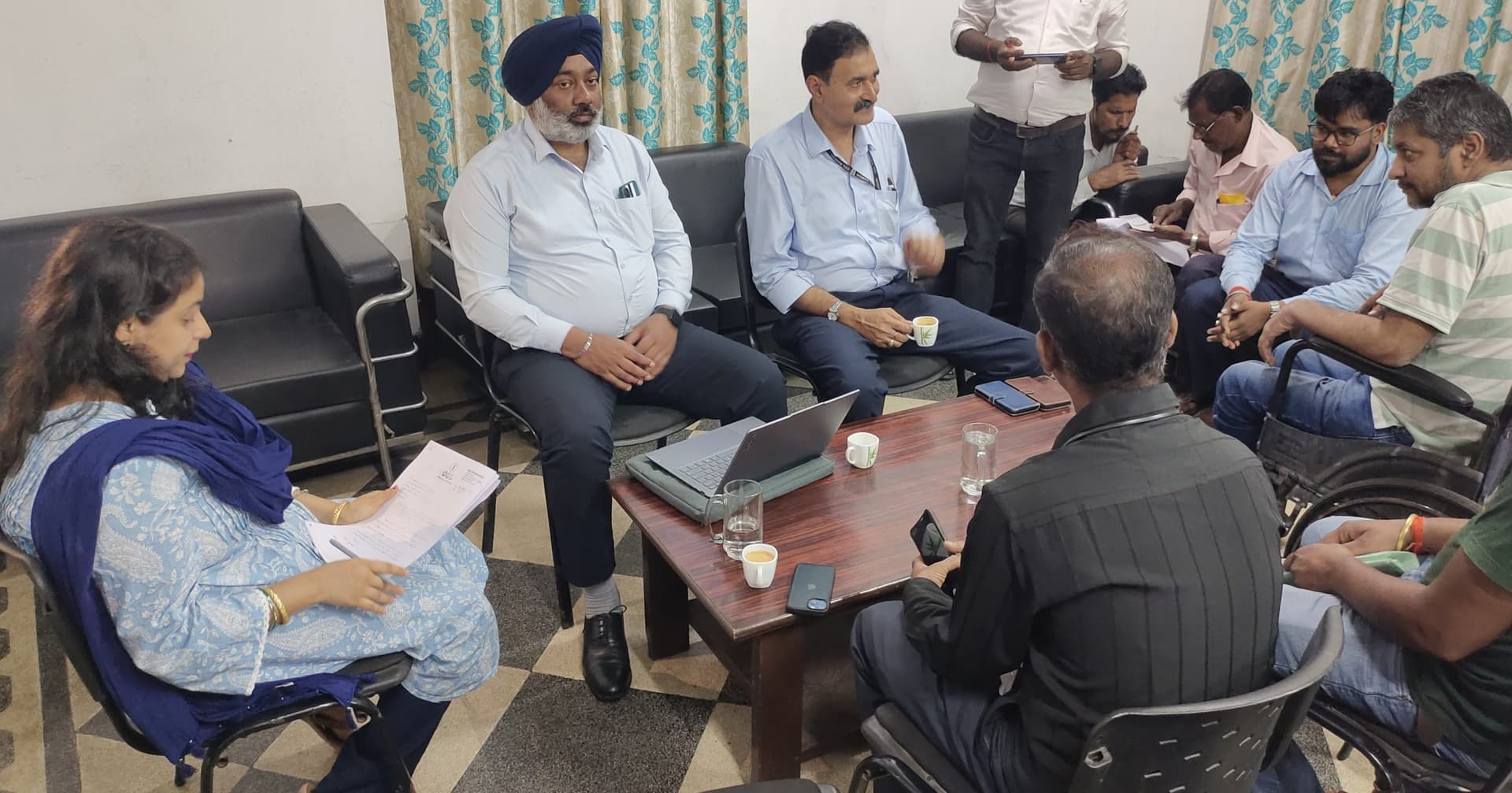 Giridih News :सीसीएल गिरिडीह कोलियरी में शिकायत निवारण शिविर का आयोजन