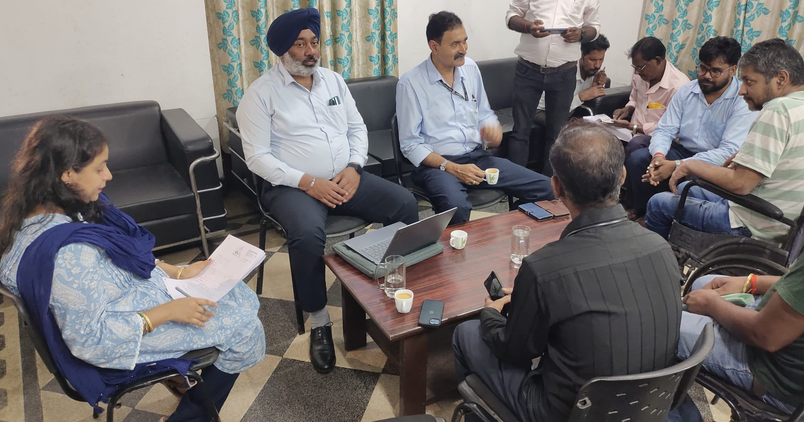 Giridih News :सीसीएल गिरिडीह कोलियरी में शिकायत निवारण शिविर का आयोजन