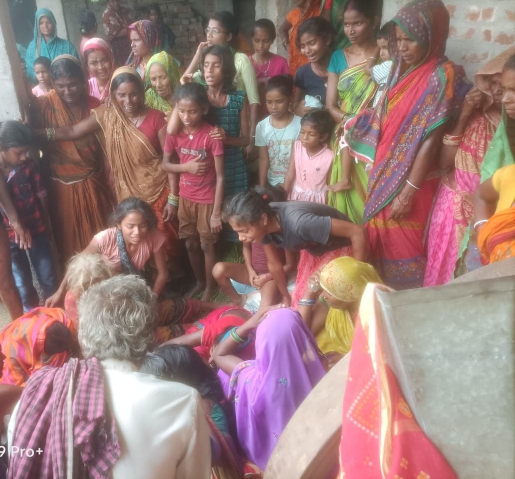 पानी भरे गड्ढे में डूबने से बुजुर्ग की मौत, परिजनों में मचा कोहराम