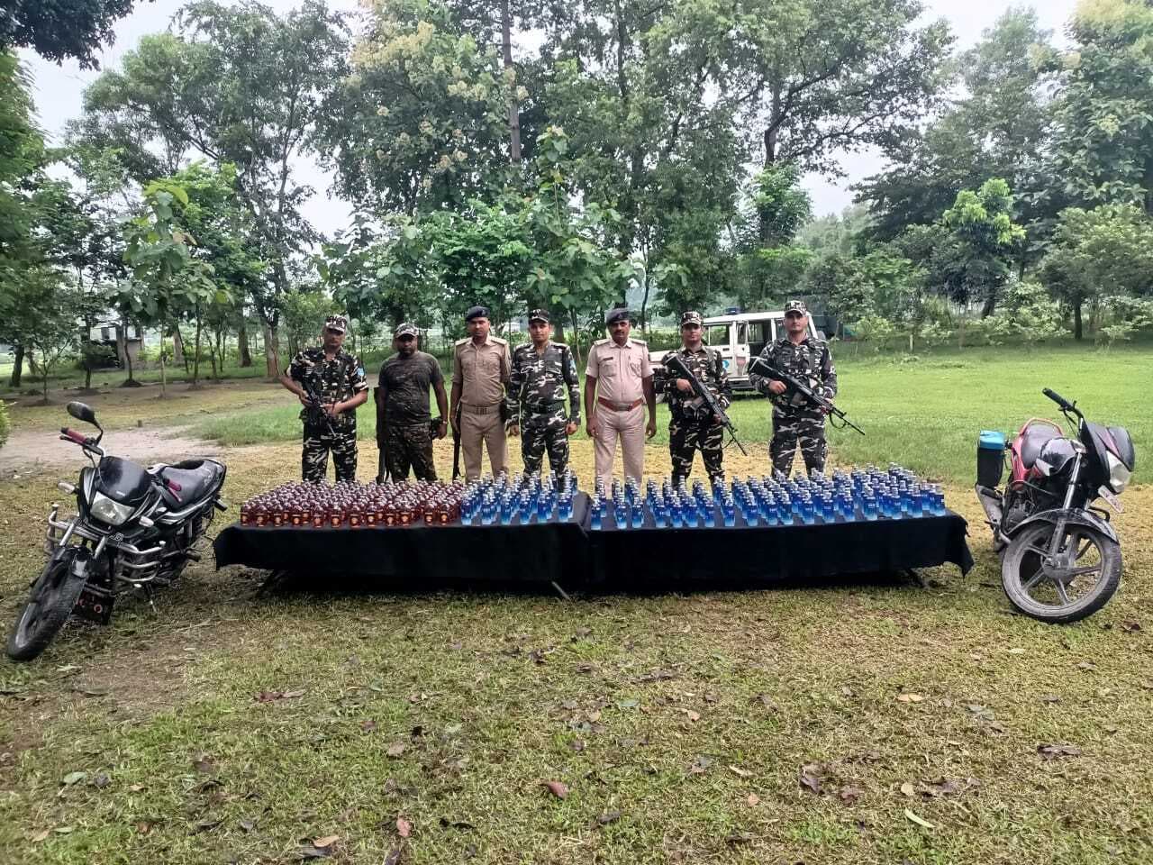 भारत-नेपाल सीमा पर 95.7 लीटर नेपाली शराब जब्त