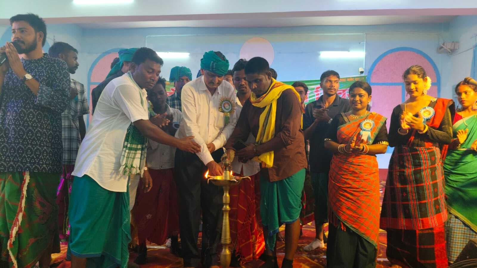 एसपी कॉलेज में मनाया गया आदिवासी दिवस