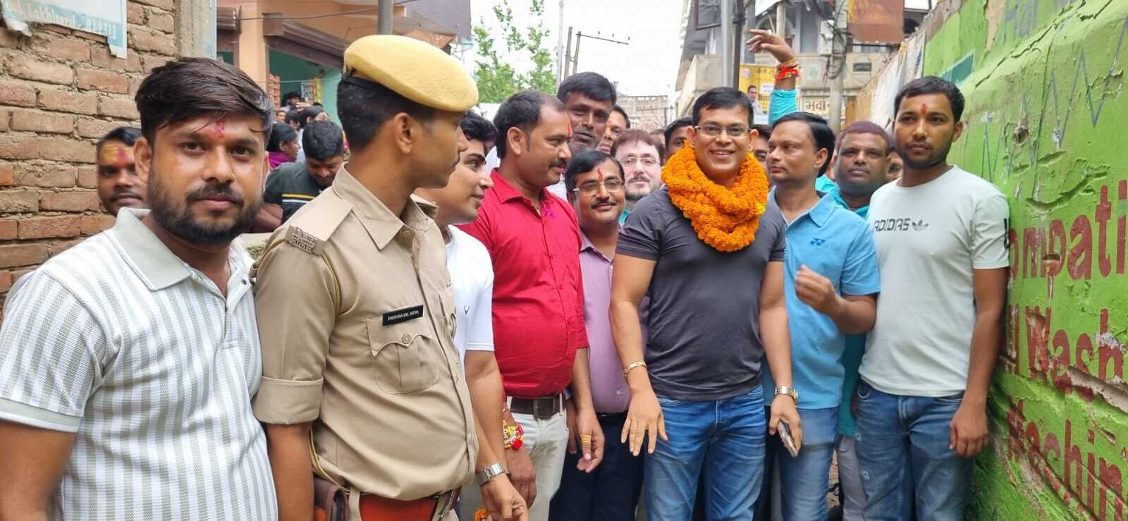 प्रमोशन के बाद नया टोला में आइजी पंकज राज का स्वागत