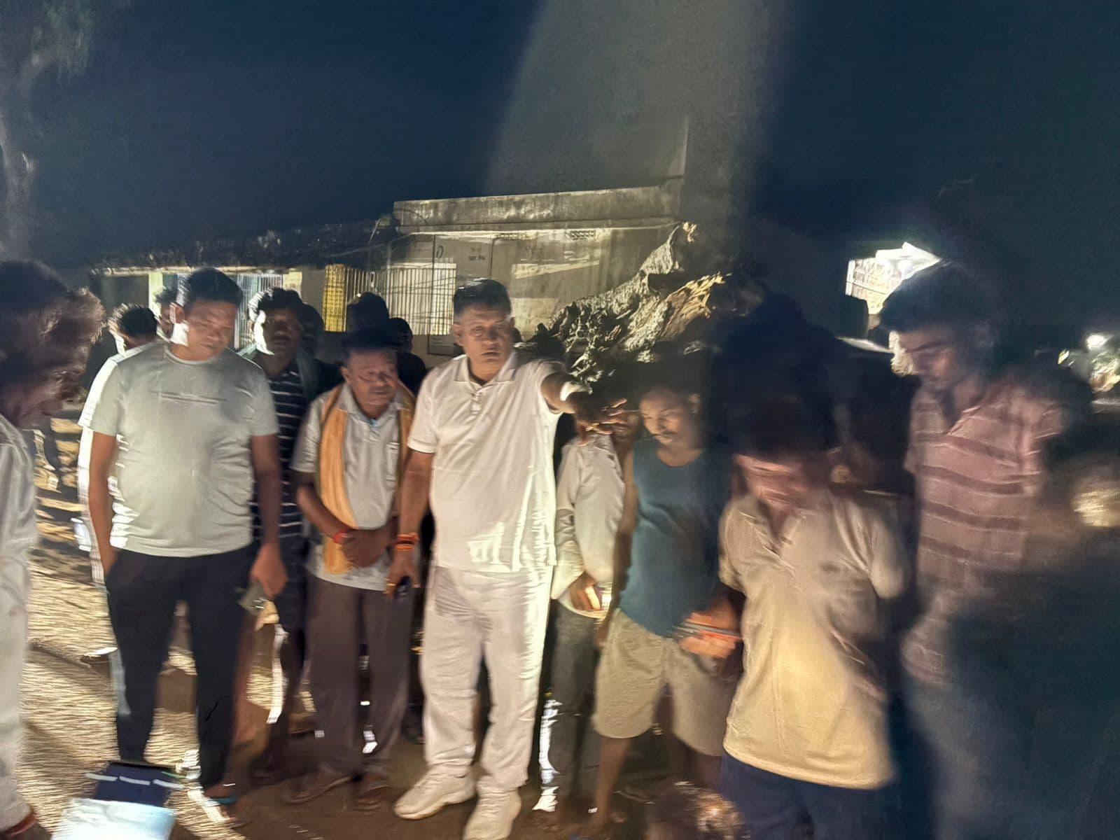 सड़क दुर्घटना : अज्ञात वाहन के धक्के से शराब दुकान के सेल्समैन की मौत