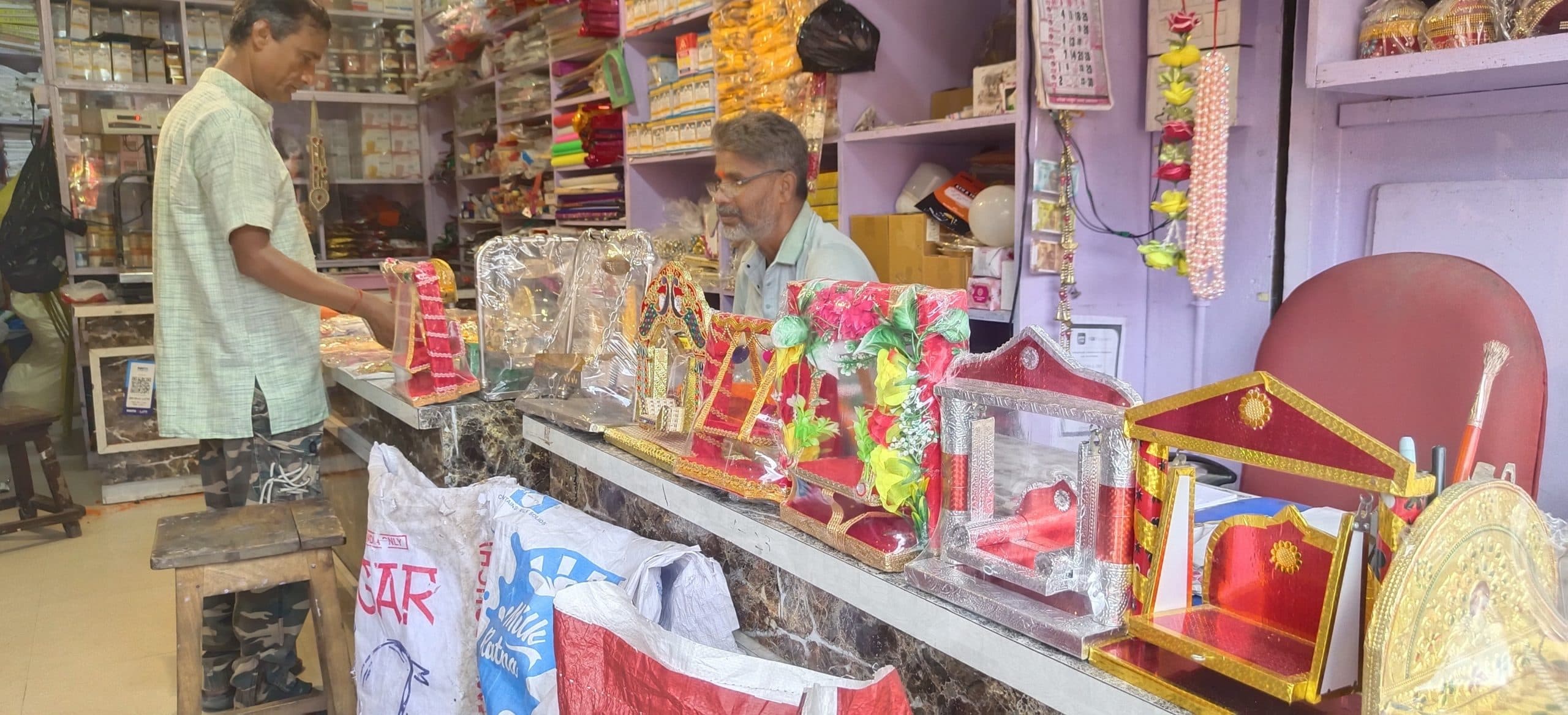 Motihari : रक्षाबंधन के बाद श्रीकृष्ण जन्माष्टमी की तैयारियां शुरू