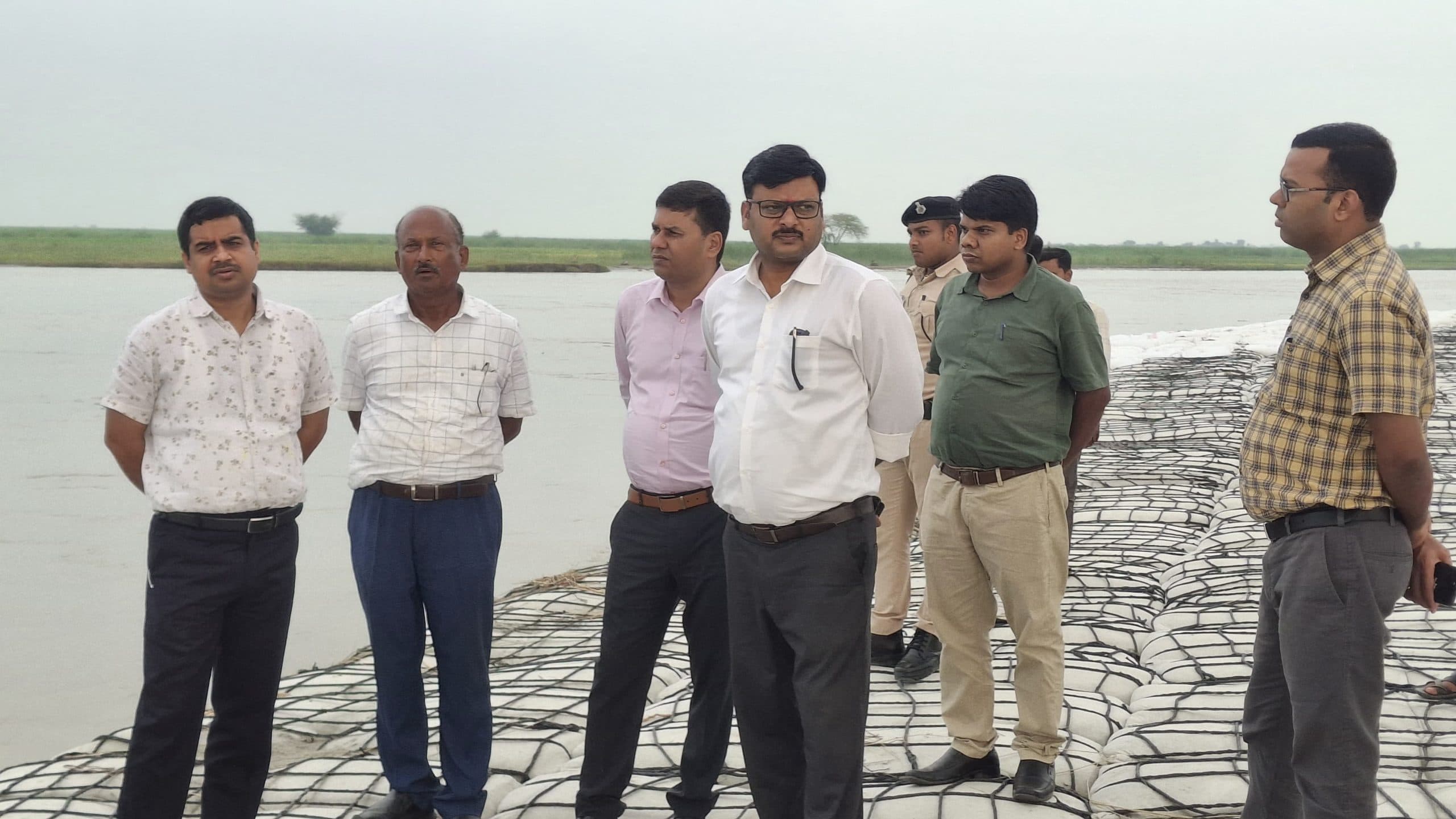 कोसी के बढ़ते जलस्तर से संभावित बाढ़ का खतरा, जिला प्रशासन अलर्ट मोड में