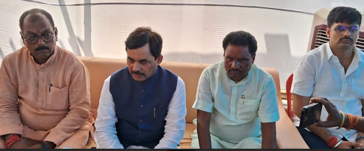 फर्जी मतदान में राजद समर्थक हैं माहिर : शाहनवाज