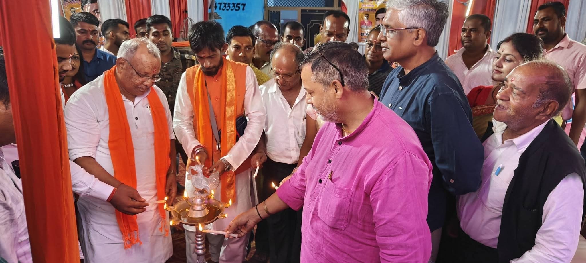 अपने कर्म से समाज में सकारात्मक परिवर्तन लाने का संकल्प लें युवा : तारकिशोर प्रसाद