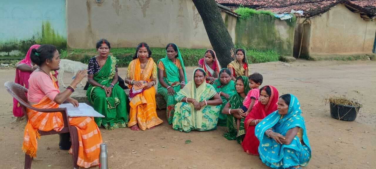 वृद्धा पेंशन के लाभार्थी को इ-केवाइसी के लिए किया प्रेरित